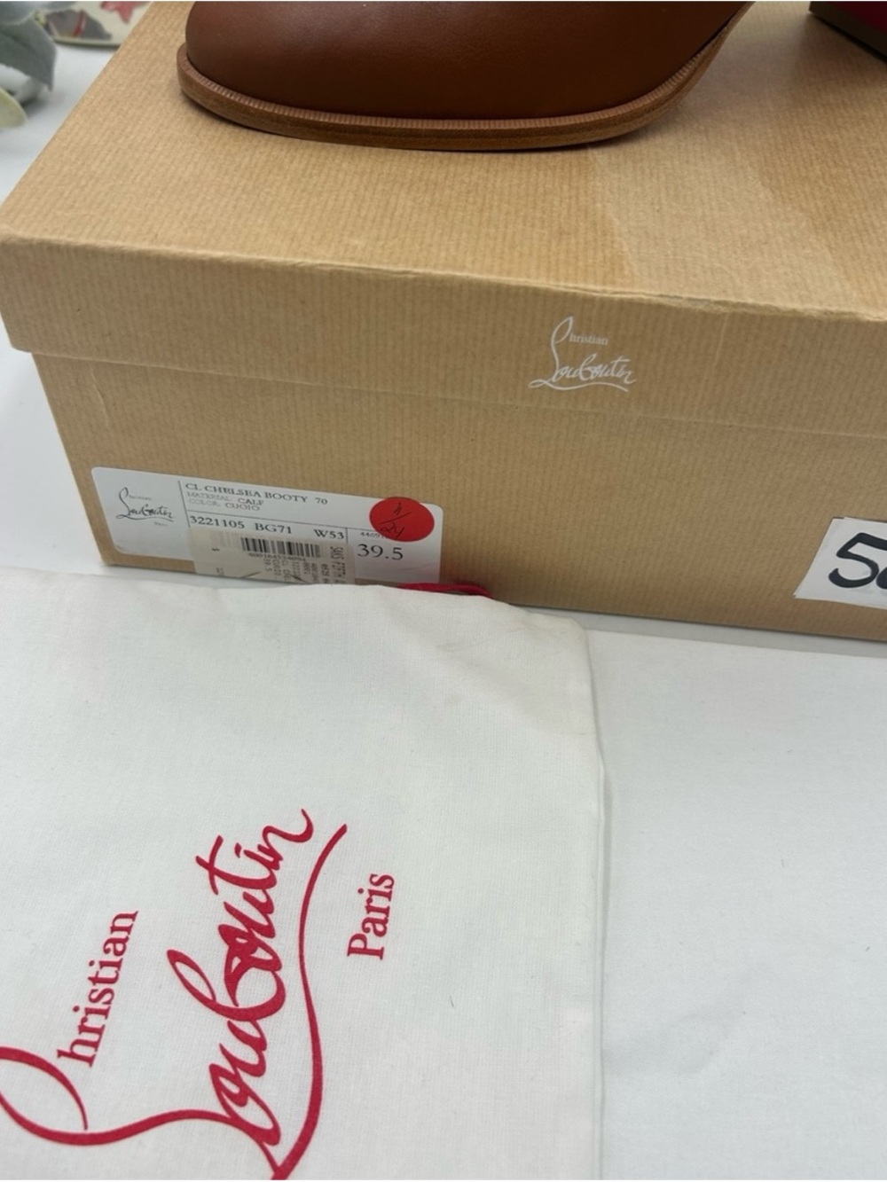 Christian Louboutin
CL logo Chelsea boots size 39.5 made in Italy - Picture 8 of 9